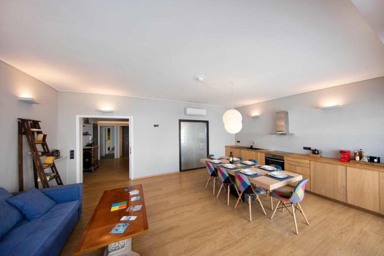 Super Modern Minimal Flat Nr Metro & Arch. Museum Apartment เอเธนส์ ภายนอก รูปภาพ